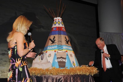 Madeleine Pickens presented her husband Boone with a tepee cake for his 82nd birthday.