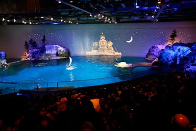 Before dinner, guests headed to the newly renovated Oceanarium for a so-called 'Beluga Ballet' of choreographed routines from dolphins and whales. At intervals throughout the show, Bill Kurtis auctioned off four packages, and a children's choir from Pilsen sang for the finale.