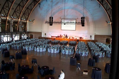 The Honors Gala took place in Navy Pier's Crystal ballroom. Freeman handled decor, lighting, and audiovisual production.