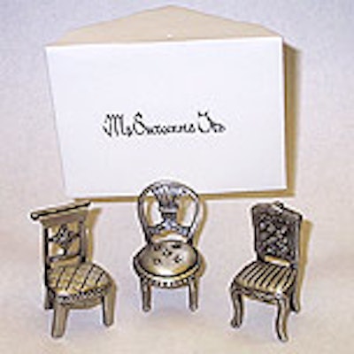 E1870disc 02 0311 Littlechairs 1 152