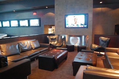 A V.I.P. space in the middle of the bar is reserved for members of the Toronto Raptors, the Toronto Maple Leafs, and the Toronto FC.