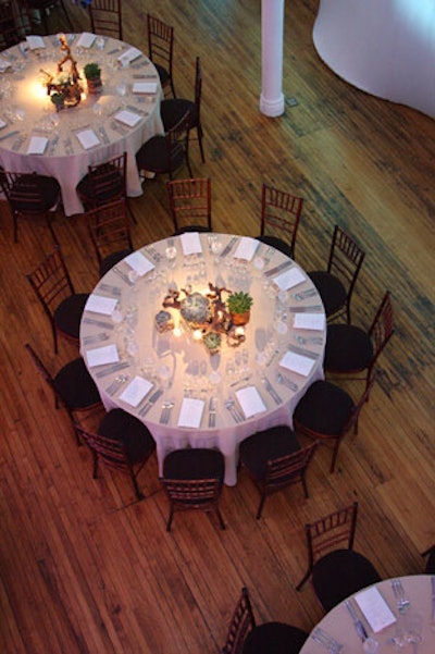 For the dinner, planners had to set up a catering tent in the studio's parking lot. Tablescapes and Entertaining Company provided linens, and Event Creative placed agave plants on the tables.