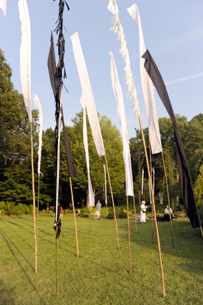 In another nod to the color scheme, the LongHouse Reserve mounted black and white Balinese flags on tall bamboo poles.