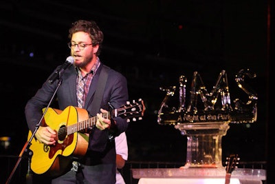 Grammy-nominated singer-songwriter Amos Lee was the evening's headliner.