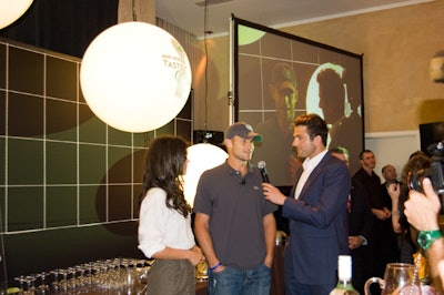 The fund-raiser, emceed by former tennis champ Justin Gimelstob (far right), paired Andy Roddick with chef Katie Lee Joel.