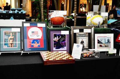 In lieu of a traditional silent auction, the event had a Buy It Now pop-up store where guests could purchase sports memorabilia and other items for a set amount that would later go to the Buoniconti Fund.