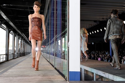 On Monday afternoon, designer Sophia Kokosalaki presented her line of Diesel Black Gold clothing, influenced by the West Coast's arts-and-crafts movement and desert music festivals. To complement this, the set for the runway show at Pier 92 was composed of a boardwalk-style catwalk and large windows that overlooked the Hudson River.