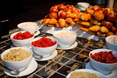 After the concert, a cocktail reception in Millennium Park offered internationally themed buffet stations from Blue Plate catering. Mediterranean snacks included hummus, sun-dried tomatoes, and baba ganoush with bread.