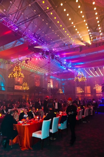 Rafanelli Events infused the Park Plaza Castle with the feeling of a chic spice market and put a heavy focus on lighting and draping.