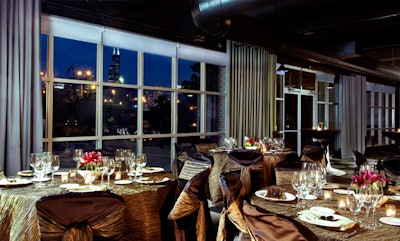 Windows look out onto the river and the Chicago skyline.