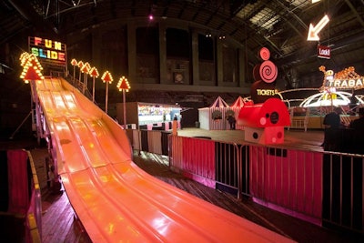 In addition to the Ferris wheel, the gala (and the exhibition) included working rides such as a slide and the Flying Elephants.