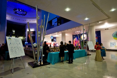 The cocktail reception took place in the museum's rotunda.