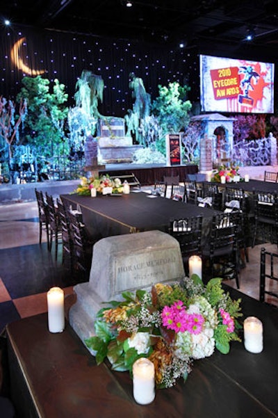 The Eyegore Awards, held back on September 24 at Universal Studios Hollywood, had a graveyard theme, complete with headstones, prayer candles, and funereal flowers.