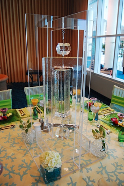 So Cool Events has launched their new suspended ice centerpieces just in time for the holiday season.