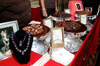 La Paraisianne Du Chocolat Co. created chocolate necklaces and adorned its booth with images of Marie Antoinette.
