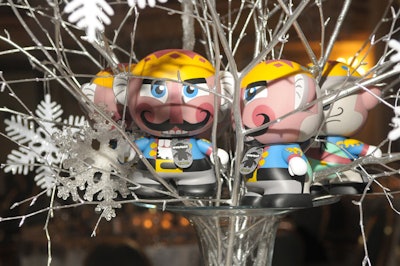 Nutcracker dolls from the Joffrey ballet's gift shop also played into the centerpieces.
