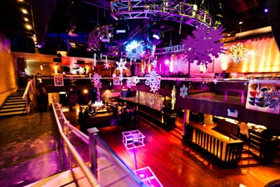 The event took place at Kingsbury Hall/The Vibe, a large nightclub formerly known as Crobar. D3 Events created snowflakes with edges made of dancers' silhouettes.