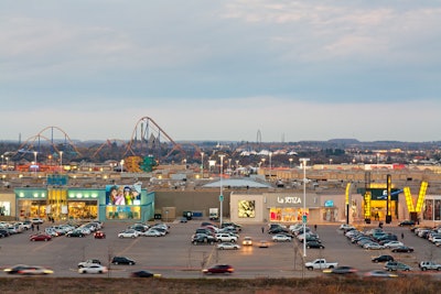 The Novotel Toronto Vaughan Centre is minutes from Vaughan Mills and Canada's Wonderland.