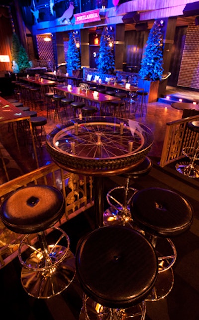 To highlight another motif of Portlandia, the production team created some cocktail tables embedded with bicycle wheels.