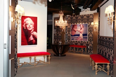 Edward Nieto of Nieto Design picked the Marilyn Monroe-starring Gentlemen Prefer Blondes as his point of reference for the grand entrance and the foyer.