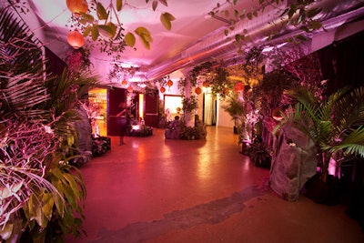 Outside the main room, an area filled with vines, Asian lanterns, and palm leaves evoked the junglelike setting in the product's creative collateral.