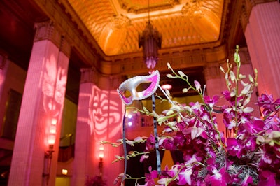To underscore the evening's theme, masks showed up in everything from patterned lights to flower arrangements.