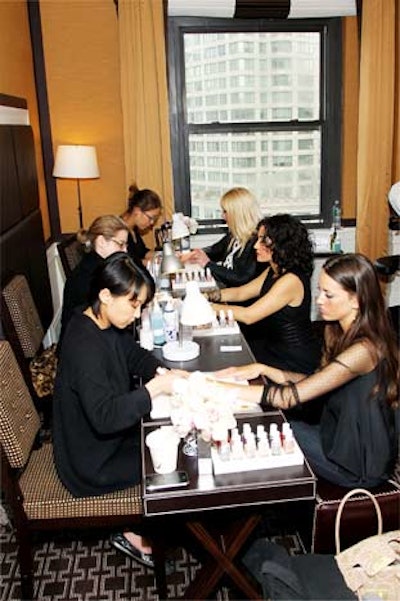 Nintendo also supplied free manicures from Spa Chicks On-the-Go and makeovers from beauty brand Benefit.