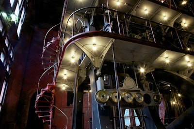 Available for 150-guest receptions, the Great Engines hall offers views of the pumping engines.