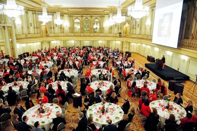 The luncheon took place in the grand ballroom. A drop-down screen showcased the speeches from the stage. Diane Swonk, senior managing director and chief economist at Mesirow Financial, delivered the keynote address.