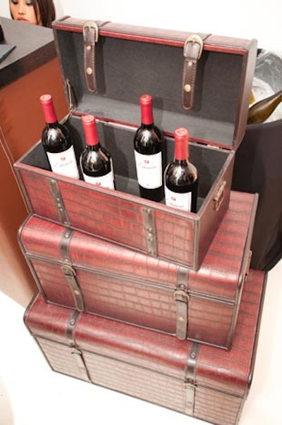 Estancia wines provided both reds and whites, and displayed bottles in vintage-inspired cases.