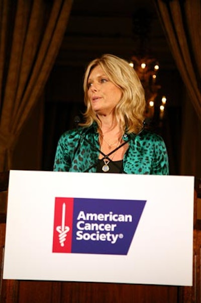 Keith Richards's wife, Patti Hansen, a bladder cancer survivor, was a thoughtful award presenter who showed no cracks despite her daughter being arrested the day before.