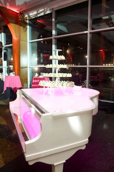 I loved the cupcake stand from Magnolia Bakery, and I noticed it was constantly replenished.