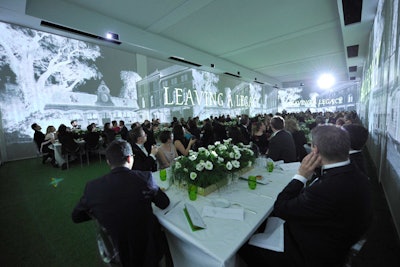 During dinner, Perrier-Jouët lowered the cube's enclosing screens, allowing the organizers to project 360-degree video and afford all guests a front-row view.