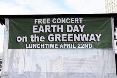 Simple signage advertised the free concert.