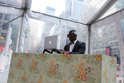 The event organizers also covered the surface of the DJ booth with vintage wallpaper. Adding to the atmosphere, DJ M.O.S. spun old-school tunes from Madonna, Ace of Base, and New Radicals, among others.