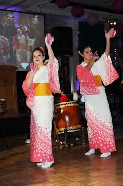 Japanese dancers performed for guests.