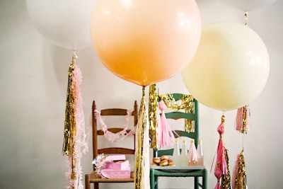 Geronimo creates event decor from balloons and other materials.