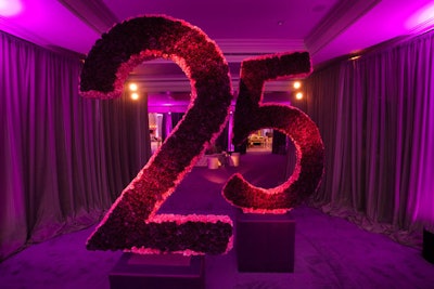 Just past the entrance, three-dimensional carnation numbers marked the talk show's 25-season run.