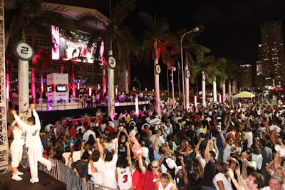 Fans watched the Miami Heat play the Chicago Bulls on the 3,400-square-foot LED screen mounted on the front of AmericanAirlines Arena.