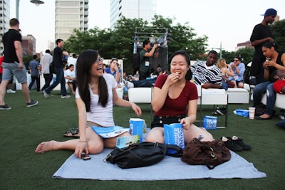 To give the three-day promotion a summery vibe, the network provided casual fare like popcorn and invited visitors to create their own picnics on the artificial turf.