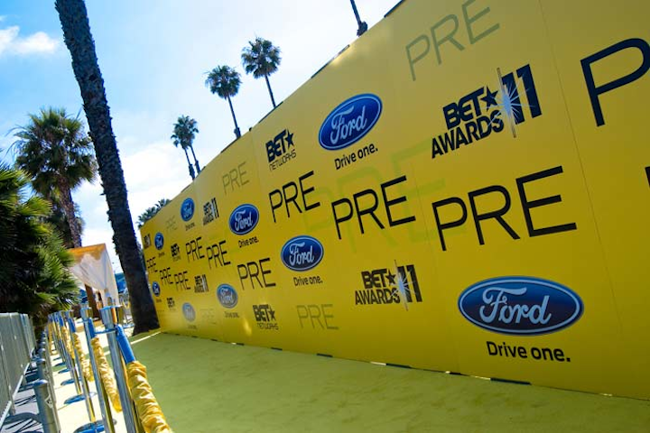 A bold yellow arrivals carpet in front of the Book Bindery hinted at what was to come inside the BET 'Pre' party space.