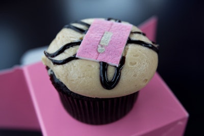 Georgetown Cupcake topped the pastries given as gifts with fondant emblems of the book jacket.