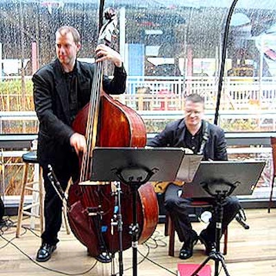 A band played New York-themed tunes throughout the evening.