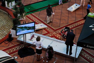 Callaway Golf sponsored two putting greens at the center of the atrium.