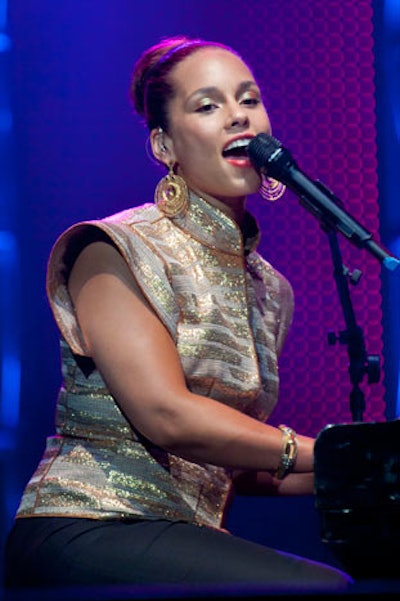Alica Keys took to the stage to perform for Alonzo and Tracy Mourning during an intimate dinner, followed by a night of entertainment opened to the public.