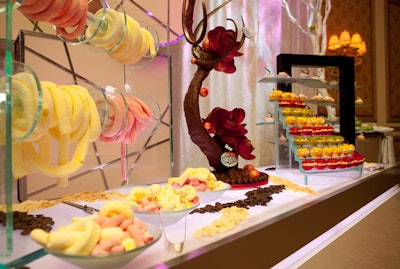 The Bellagio is now offering marshmallow ribbons: colorful marshmallows in long strings, spun around plexiglass spools. The offering makes for a colorful and playful display alongside other desserts on a buffet.