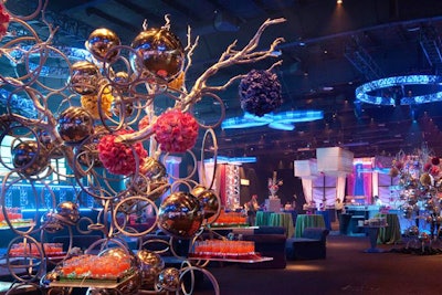 MGM Resorts’ Events King Dahl designed eight-foot-tall steel ring sculptures to hold food and drinks. They have been used in tandem with colorful floral balls for a P.C.M.A. welcome reception, and to serve martinis at an Estée Lauder corporate event, for looks ranging from feminine to more structured.