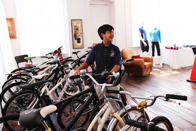 One area of the loft was devoted to a display of Schwinn's adult bicycles, which editors and bloggers could pull out and fiddle with.