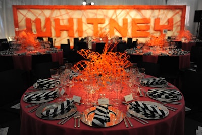 Held on the lot where its satellite museum will be housed, the Whitney Museum of American Art’s American Art Award dinner on May 19 incorporated orange netting as tabletop centerpieces.