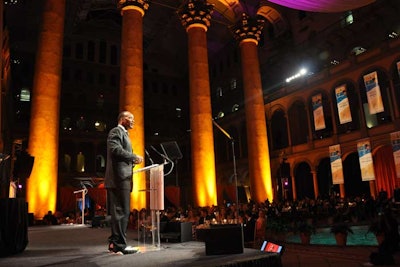 The organization honored former Redskins player Charles Mann as a Greater Washington Sports Hall of Fame Champion.